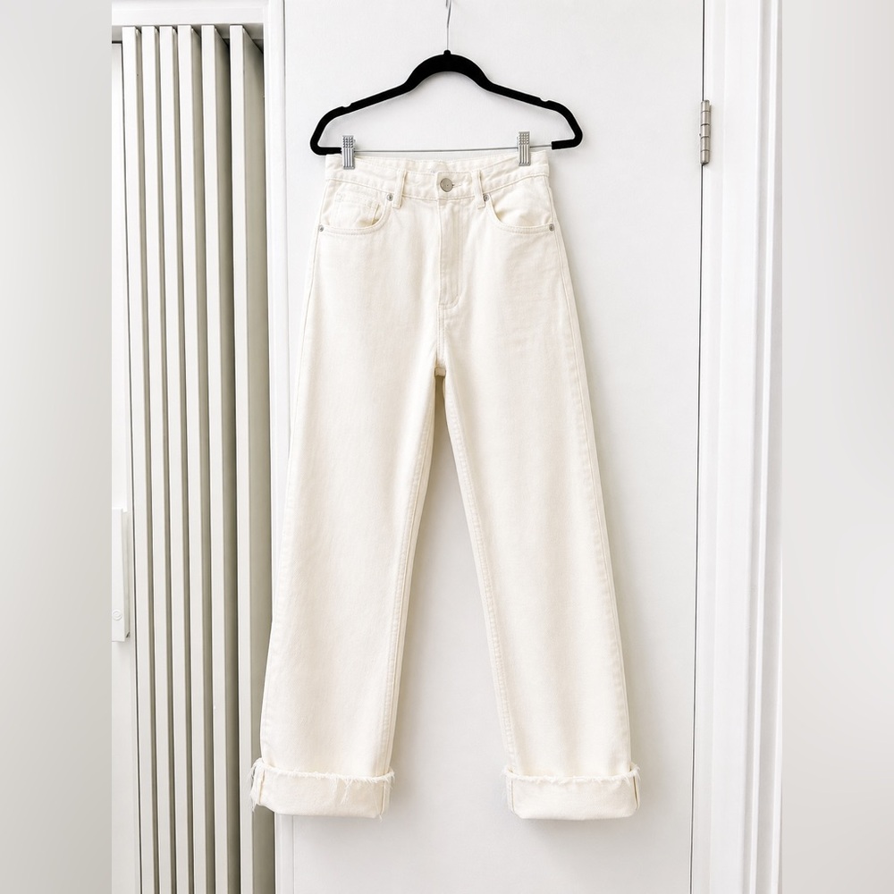 ZARA White Straight Leg Jeans Raw Hem High Waist 🤍